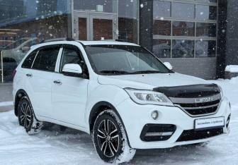 Подержанный автомобиль Lifan X60 2016 года (3 фото)