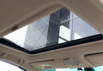 Подержанный автомобиль Lexus RX 2003 года (21 фото)