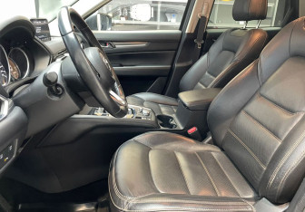 Подержанный автомобиль Mazda CX-5 2019 года (10 фото)