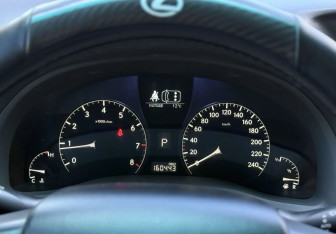 Подержанный автомобиль Lexus RX 2009 года (12 фото)