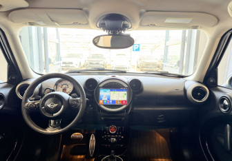 Подержанный автомобиль MINI Countryman 2012 года (14 фото)