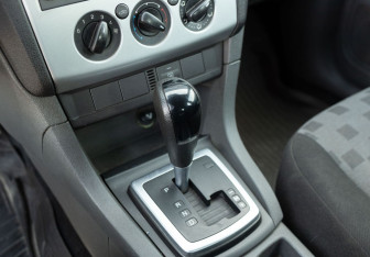 Подержанный автомобиль Ford Focus Hatchback 2006 года (14 фото)