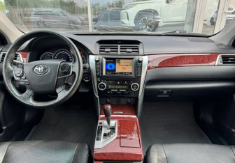 Подержанный автомобиль Toyota Camry Sedan 2013 года (9 фото)
