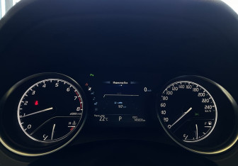 Подержанный автомобиль Toyota Camry Sedan 2019 года (12 фото)