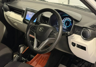 Подержанный автомобиль Suzuki Ignis 2016 года (9 фото)