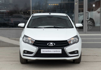 Подержанный автомобиль LADA (ВАЗ) Vesta Sedan 2016 года (2 фото)