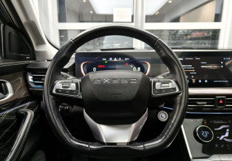 Подержанный автомобиль Exeed VX 2022 года (9 фото)