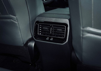 Новый Toyota RAV4 2025 (19 фото)