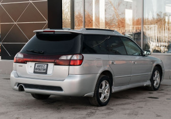 Подержанный автомобиль Subaru Legacy Wagon 2000 года (5 фото)