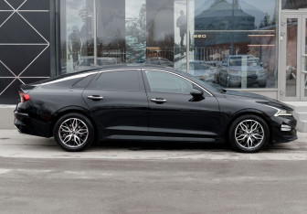 Подержанный автомобиль Kia K5 2020 года (4 фото)