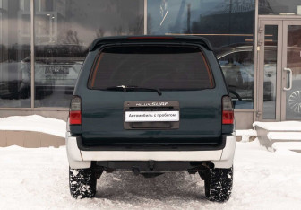 Подержанный автомобиль Toyota Hilux Surf 1996 года (6 фото)