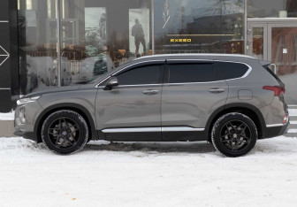 Подержанный автомобиль Hyundai Santa Fe 2018 года (8 фото)