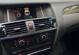 Подержанный автомобиль BMW X3 2015 года (16 фото)