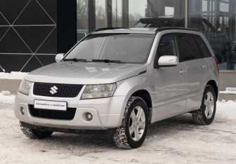 Подержанный автомобиль Suzuki Grand Vitara 2010 года (1 фото)
