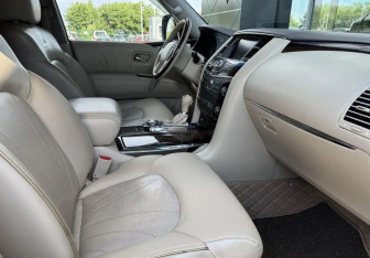 Подержанный автомобиль Infiniti QX56 2012 года (21 фото)
