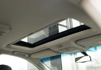 Подержанный автомобиль Nissan Pathfinder 2016 года (20 фото)