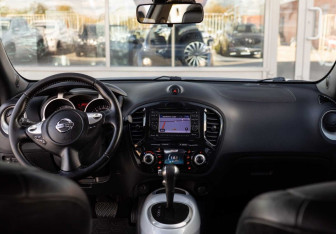 Подержанный автомобиль Nissan Juke 2013 года (15 фото)