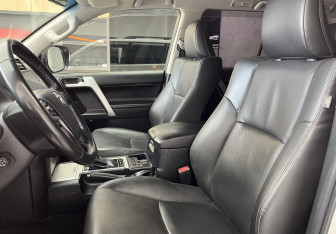 Подержанный автомобиль Toyota Land Cruiser Prado 2021 года (8 фото)