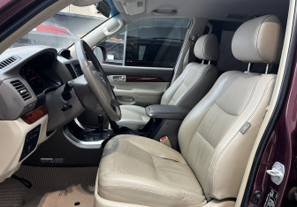 Подержанный автомобиль Toyota Land Cruiser Prado 2007 года (8 фото)