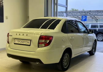 Подержанный автомобиль LADA (ВАЗ) Granta Sedan 2023 года (4 фото)
