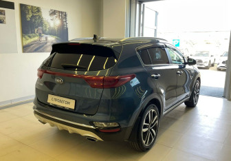 Подержанный автомобиль Kia Sportage 2021 года (5 фото)