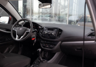 Подержанный автомобиль LADA (ВАЗ) Vesta Wagon 2021 года (10 фото)