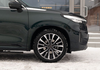 Подержанный автомобиль Exeed VX 2022 года (8 фото)