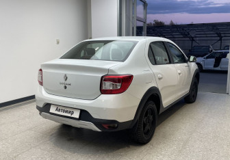 Подержанный автомобиль Renault Logan Sedan 2022 года (4 фото)