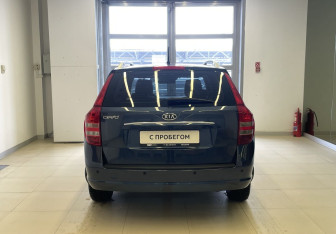 Подержанный автомобиль Kia Ceed Wagon 2011 года (6 фото)