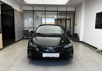 Подержанный автомобиль Toyota Corolla Sedan 2019 года (2 фото)
