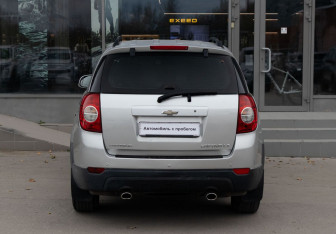 Подержанный автомобиль Chevrolet Captiva 2013 года (6 фото)