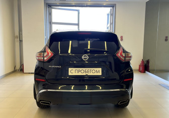Подержанный автомобиль Nissan Murano Suv 2018 года (5 фото)