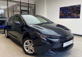 Подержанный автомобиль Toyota Corolla Hatchback 2020 года (4 фото)