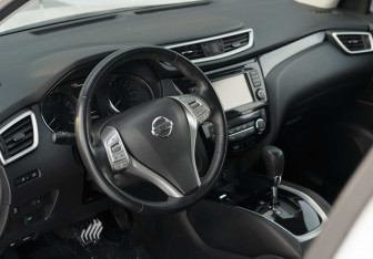 Подержанный автомобиль Nissan Qashqai 2018 года (11 фото)