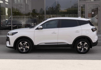 Подержанный автомобиль Chery Tiggo 4 2025 года (8 фото)