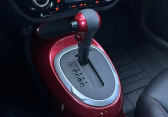 Подержанный автомобиль Nissan Juke 2017 года (16 фото)
