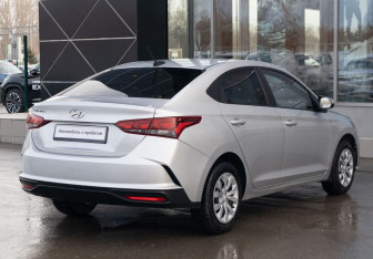 Подержанный автомобиль Hyundai Solaris Sedan 2020 года (5 фото)