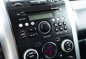 Подержанный автомобиль Suzuki Grand Vitara 2008 года (14 фото)