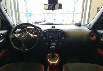 Подержанный автомобиль Nissan Juke 2018 года (8 фото)