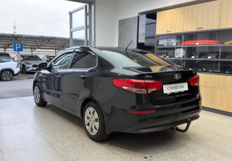 Подержанный автомобиль Kia Rio Sedan 2016 года (5 фото)
