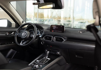 Подержанный автомобиль Mazda CX-5 2020 года (10 фото)