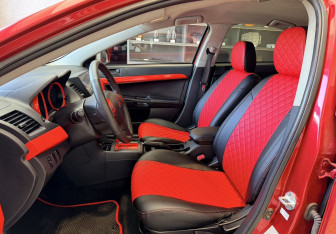 Подержанный автомобиль Mitsubishi Lancer Sedan 2012 года (8 фото)