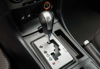 Подержанный автомобиль Mazda 3 Sedan 2006 года (15 фото)