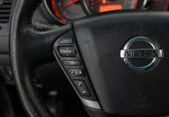 Подержанный автомобиль Nissan Murano Suv 2010 года (12 фото)