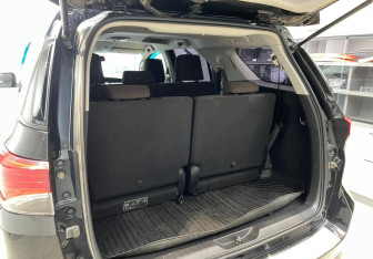 Подержанный автомобиль Toyota Fortuner 2019 года (8 фото)