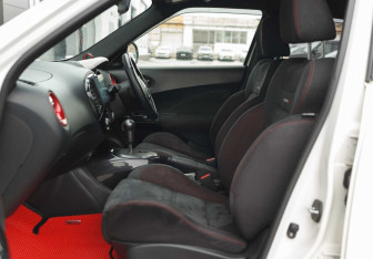 Подержанный автомобиль Nissan Juke Nismo 2014 года (19 фото)