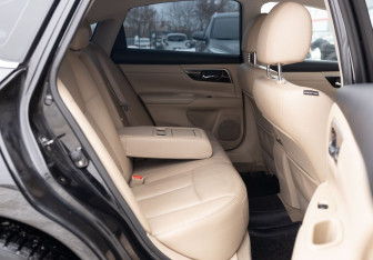 Подержанный автомобиль Nissan Teana 2014 года (20 фото)