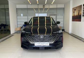 Подержанный автомобиль Changan CS55PLUS 2023 года (2 фото)