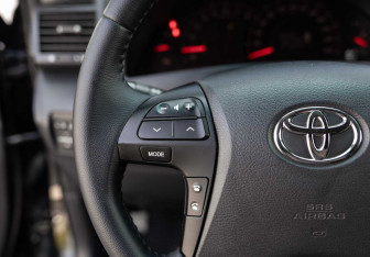 Подержанный автомобиль Toyota Camry Sedan 2008 года (12 фото)