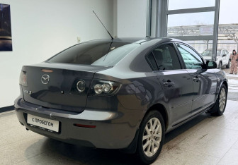 Подержанный автомобиль Mazda 3 Sedan 2008 года (5 фото)